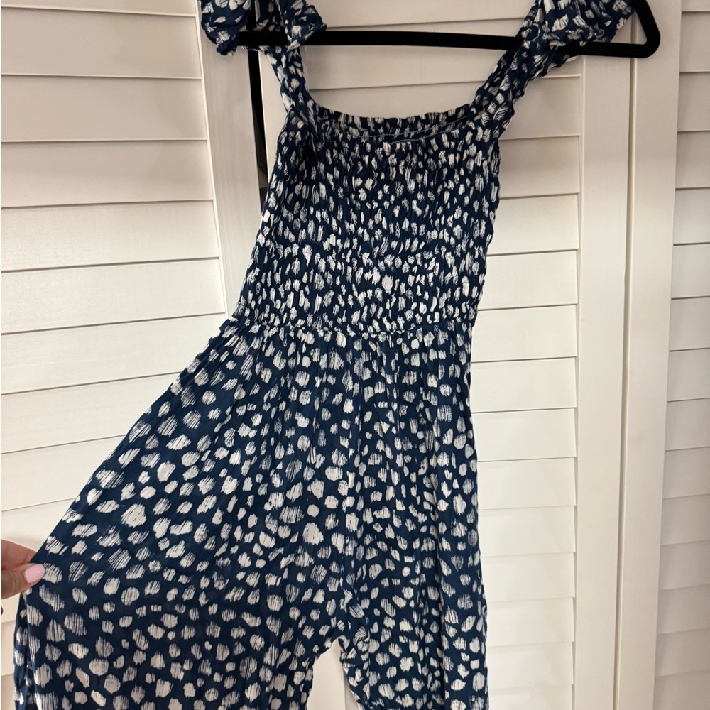 Wide leg adorable jumpsuit